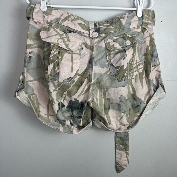 Anthropologie ETT TAIA pink/green leaf belted shorts size 2 linen blend - Picture 3 of 3